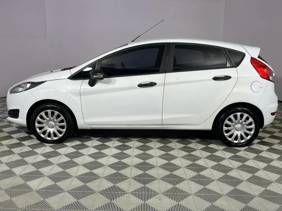 Used 2017 Ford Fiesta 5-door 1.4 Ambiente - WeBuyCars Durban