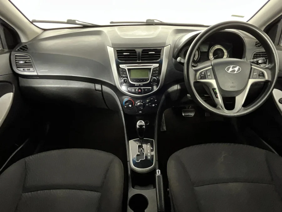 Used 2012 Hyundai Accent sedan 1.6 Fluid auto - WeBuyCars Montana