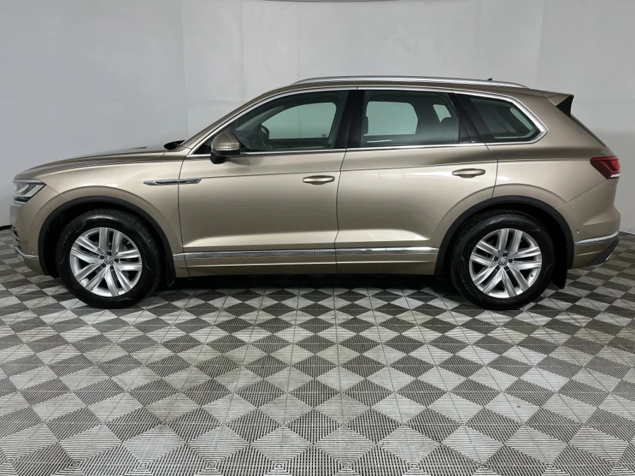 Used 2020 Volkswagen Touareg V6 TDI Luxury - WeBuyCars George