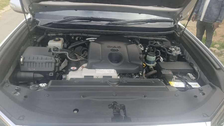 New 2022 Toyota Land Cruiser Prado 2.8GD VX-L - Khensani Imports And Exports