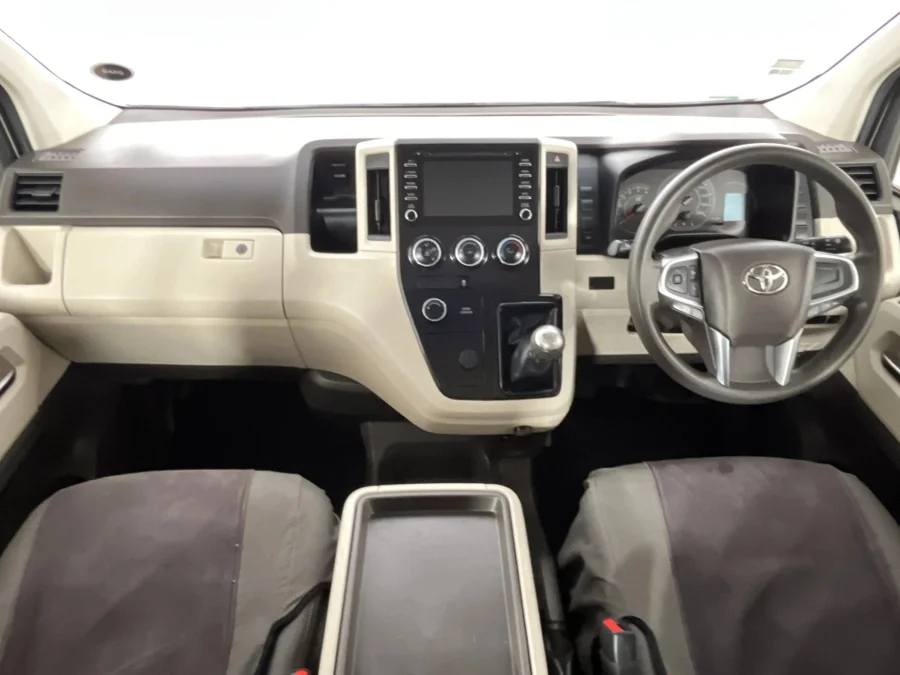 Used 2022 Toyota Quantum 2.8 LWB bus 11-seater GL - WeBuyCars Polokwane
