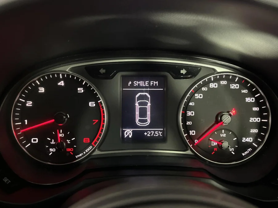 Used 2011 Audi A1 1.4TFSI SE R18 Le Mans Limited Edition - WeBuyCars Lansdowne Used 2011 Audi A1 1.4TFSI SE R18 Le Mans Limited Edition - WeBuyCars Lansdowne