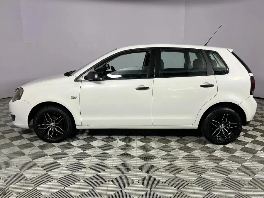 Used 2013 Volkswagen Polo Vivo 5-door 1.4 Trendline - WeBuyCars Durban