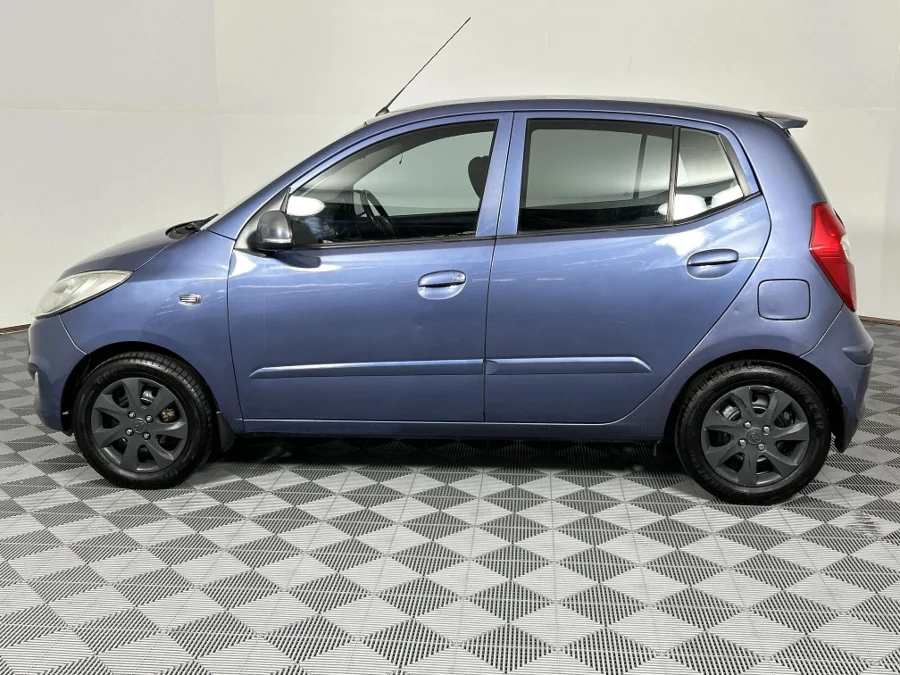 Used 2015 Hyundai i10 1.1 Motion auto - WeBuyCars Richmond