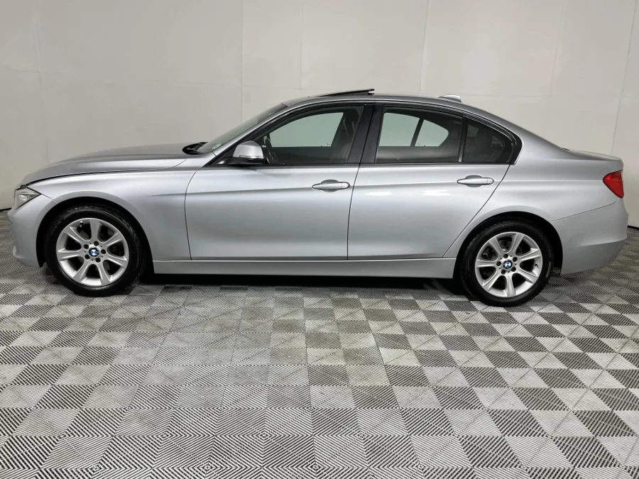 Used 2012 BMW 3 Series 328i sports-auto - WeBuyCars The Dome