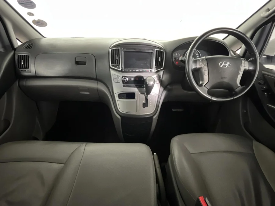 Used 2019 Hyundai H-1 2.5VGTi bus Elite 9-seater - WeBuyCars Silverlakes