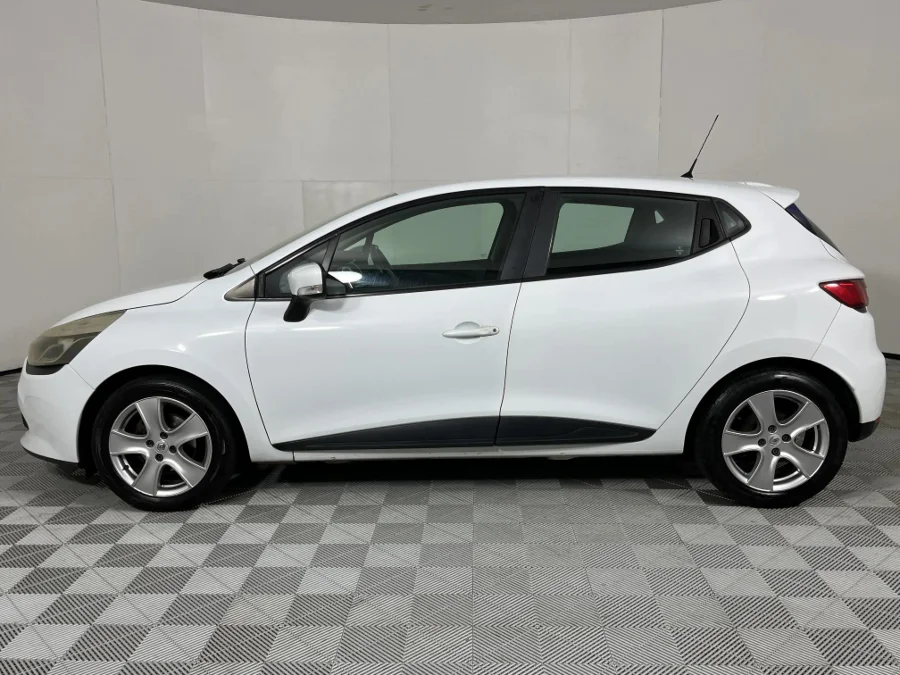 Used 2016 Renault Clio 66kW turbo Expression - WeBuyCars Gqeberha
