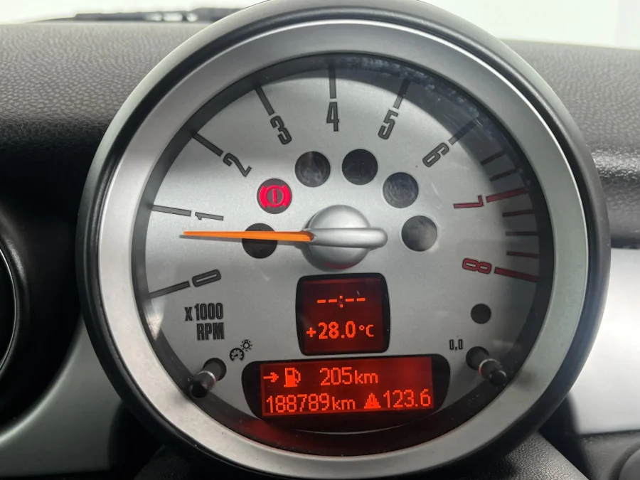 Used 2009 MINI Hatch Cooper - WeBuyCars Richmond Used 2009 MINI Hatch Cooper - WeBuyCars Richmond