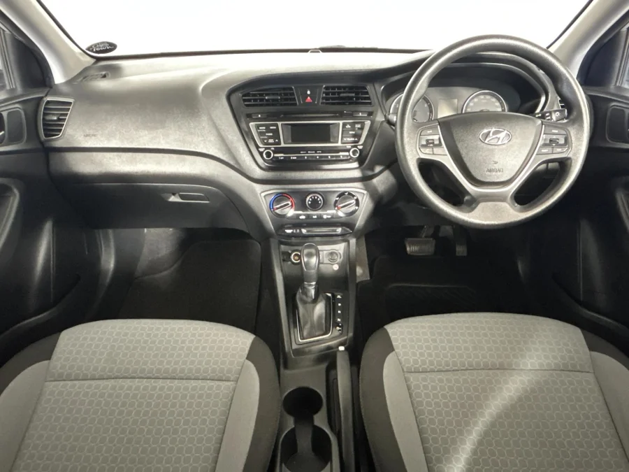 Used 2017 Hyundai i20 1.4 Motion auto - WeBuyCars Lansdowne