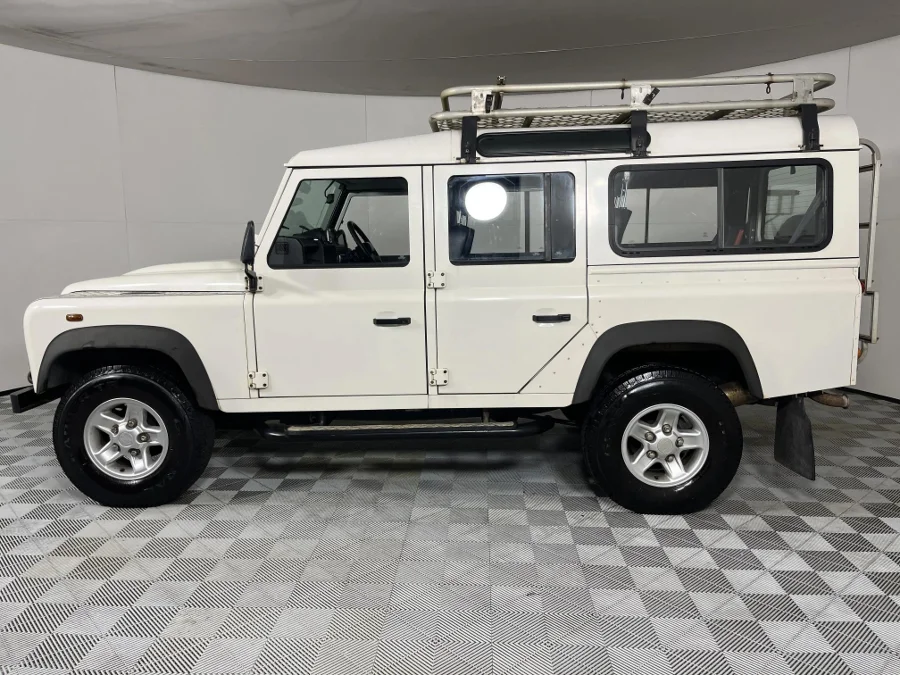 Used 2010 Land Rover Defender 110 TD multi-purpose - WeBuyCars The Dome