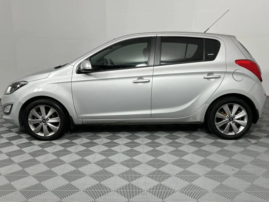 Used 2013 Hyundai i20 1.4 Glide - WeBuyCars Lansdowne