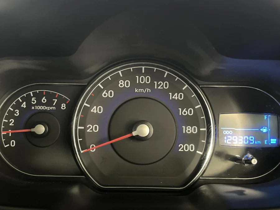 Used 2013 Hyundai i10 1.1 Motion - WeBuyCars Durban