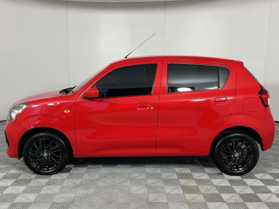 Used 2024 Toyota Vitz 1.0 XR manual - WeBuyCars Mbombela