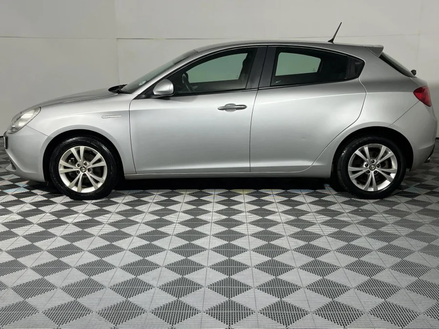 Used 2013 Alfa Romeo Giulietta 1.4TBi Progression - WeBuyCars Germiston