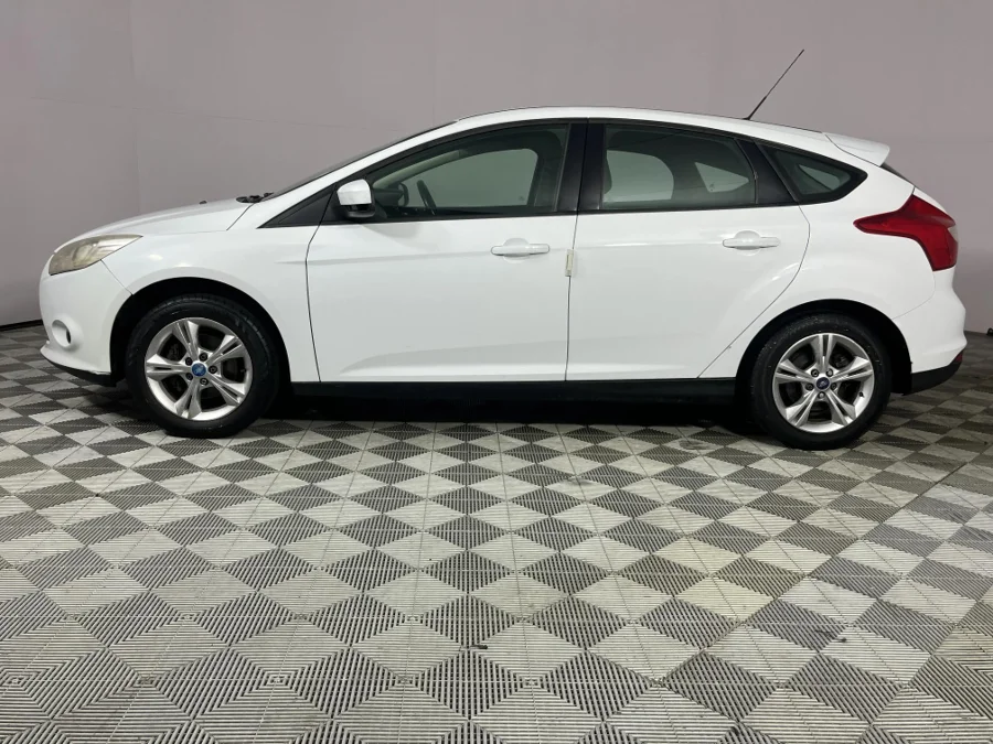 Used 2012 Ford Focus sedan 1.6 Trend - WeBuyCars Lansdowne