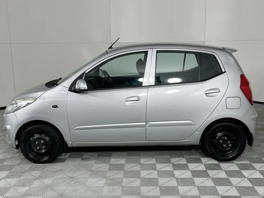 Used 2014 Hyundai i10 1.1 Motion - WeBuycars East London