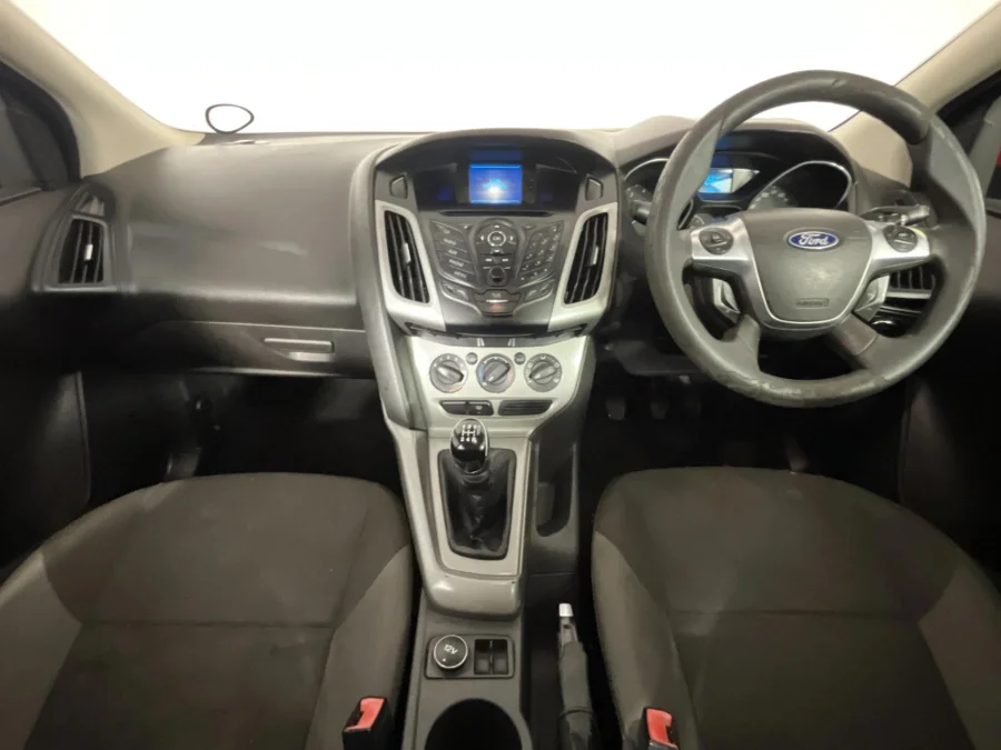Used 2011 Ford Focus sedan 1.6 Trend - WeBuyCars Lansdowne