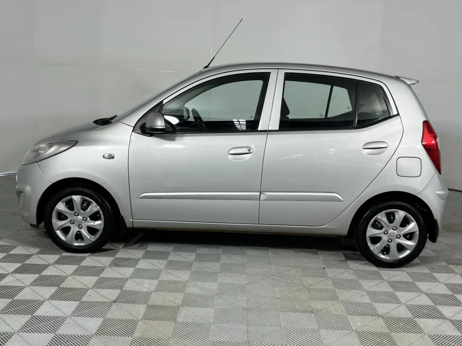 Used 2017 Hyundai i10 1.1 Motion - WeBuyCars Silverlakes