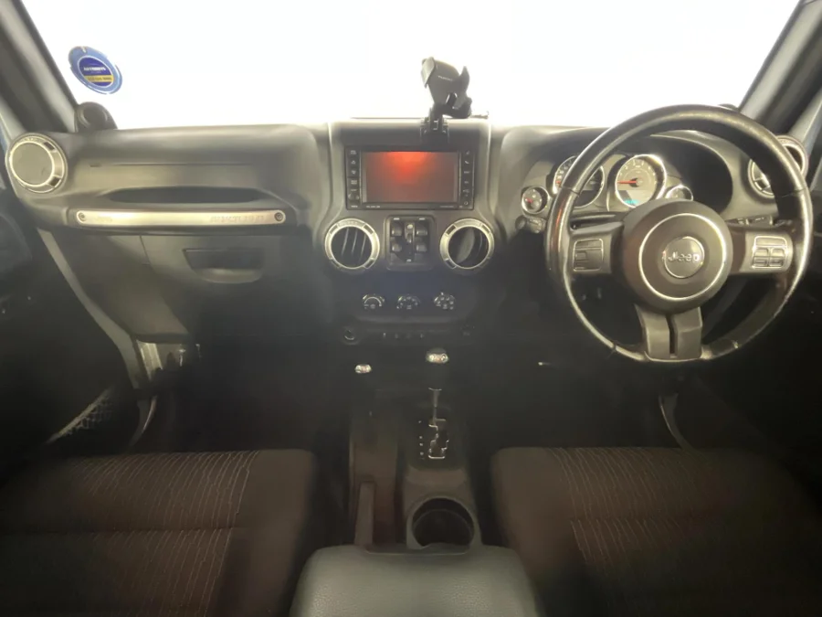 Used 2012 Jeep Wrangler Unlimited 3.6L Rubicon X - WeBuyCars Lansdowne