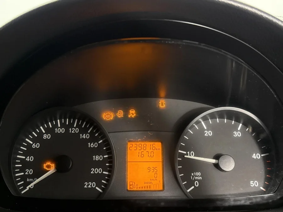 Used 2014 Mercedes-Benz Vito 113 CDI crewbus - WeBuyCars Midstream