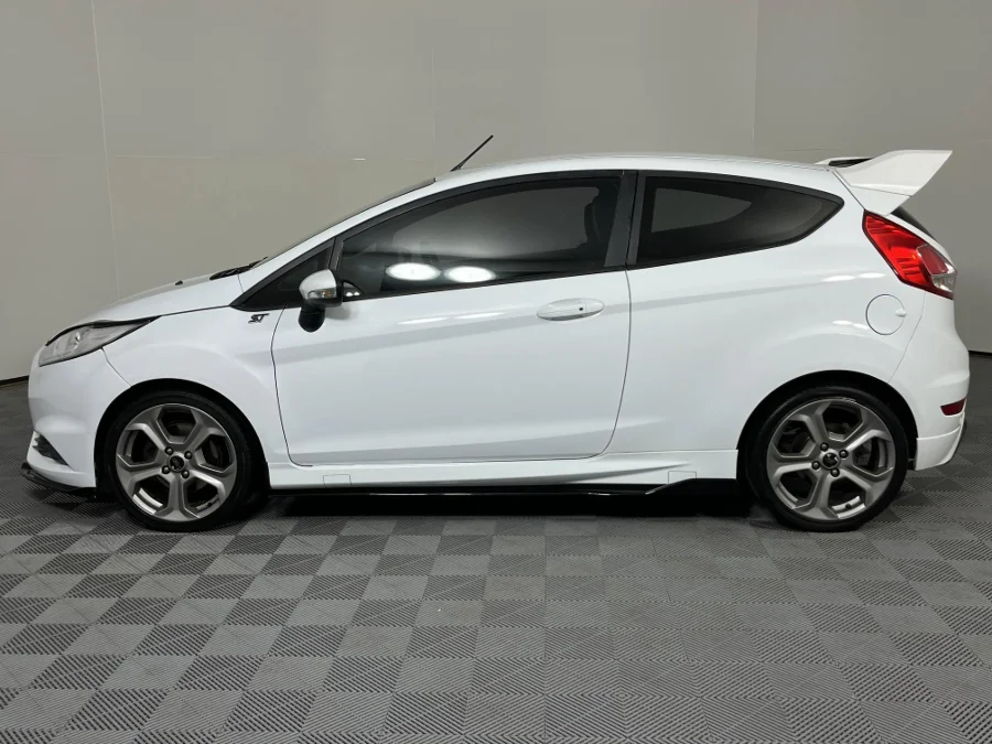 Used 2018 Ford Fiesta ST - WeBuyCars Montana