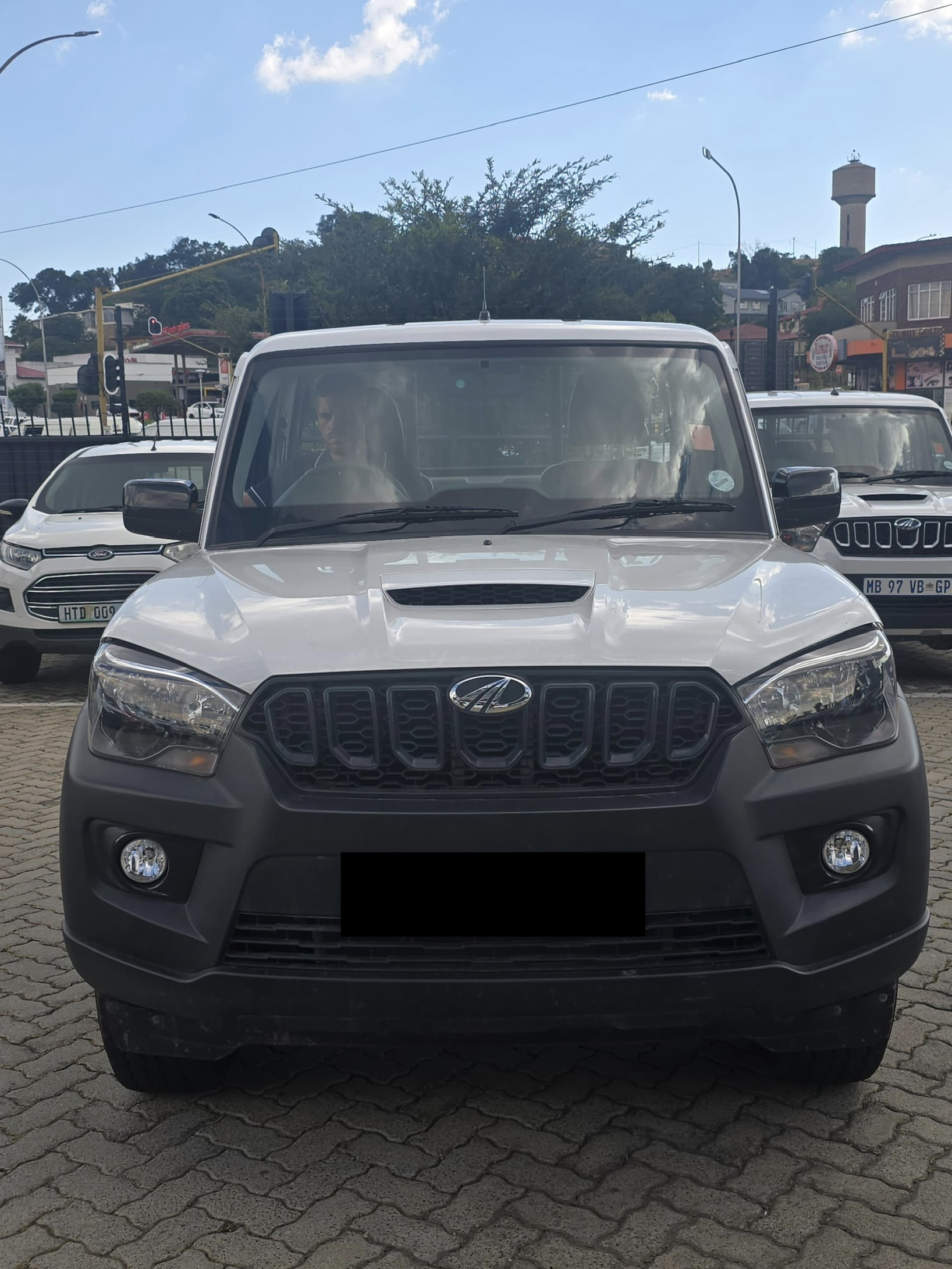 Used 2024 Mahindra Pik Up 2.2CRDe single cab S4