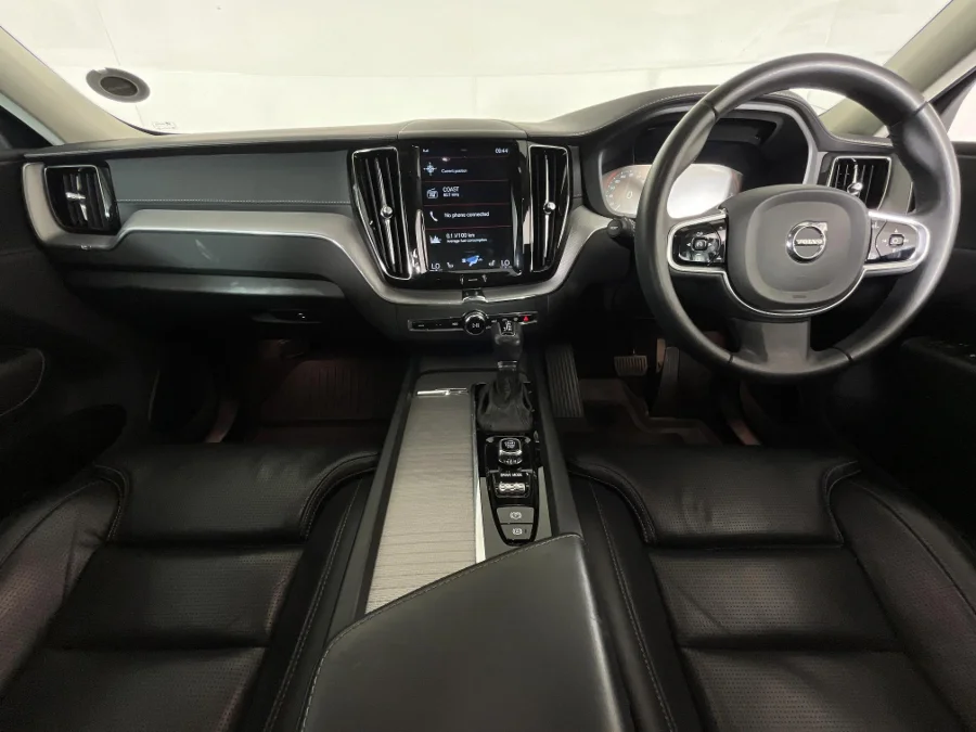 Used 2020 Volvo XC60 D4 AWD Inscription - WeBuyCars Riverhorse