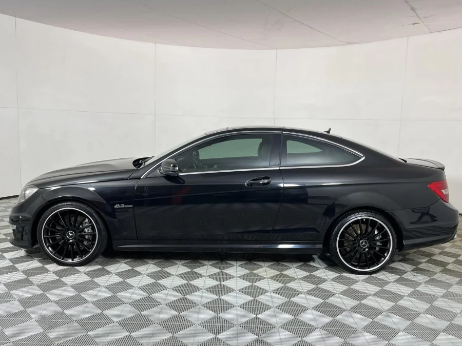 Used 2012 Mercedes-Benz C-Class C63 AMG coupe Performance - WeBuyCars JHB South