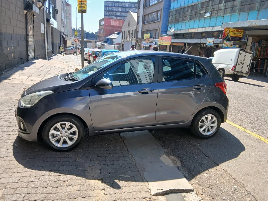 Used 2015 Hyundai i10 1.2 GLS auto - Andy Auto