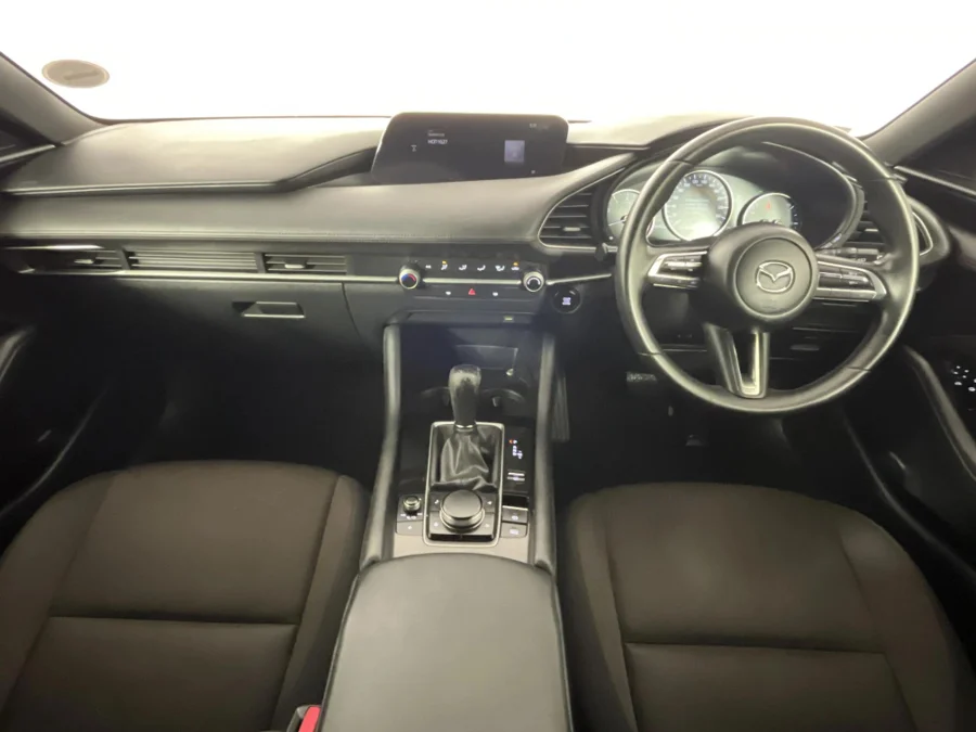 Used 2021 Mazda Mazda3 hatch 1.5 Dynamic auto - WeBuyCars Montana