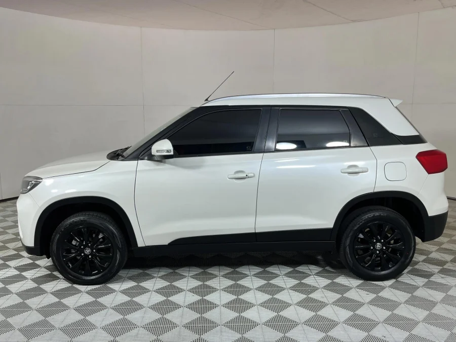 Used 2023 Toyota Urban Cruiser 1.5 XR manual - WeBuyCars Montana