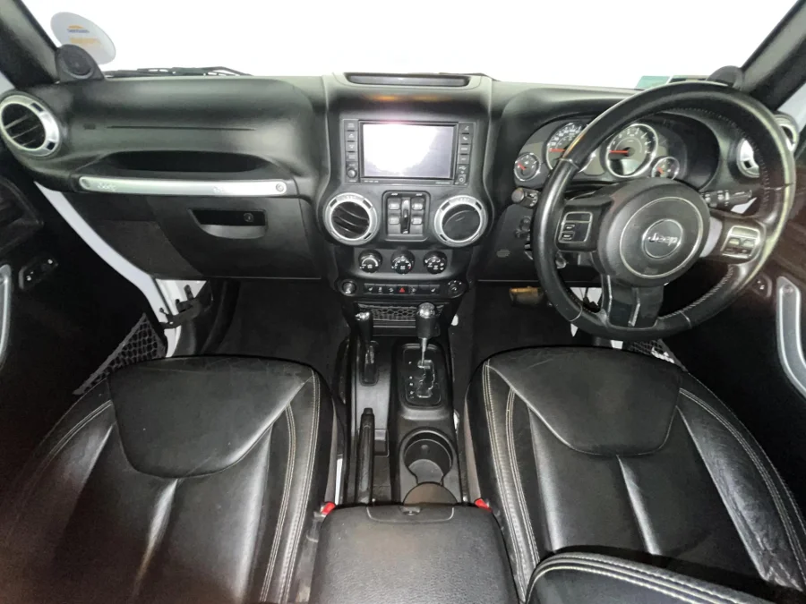 Used 2013 Jeep Wrangler Unlimited Sahara 3.6L 75th Anniversary Edition - WeBuyCars Lansdowne