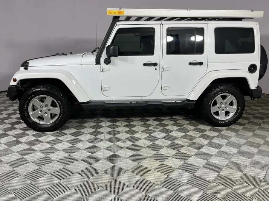 Used 2013 Jeep Wrangler Unlimited Sahara 3.6L 75th Anniversary Edition - WeBuyCars Lansdowne