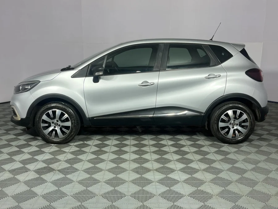 Used 2020 Renault Captur 66kW turbo Blaze - WeBuyCars Rustenburg