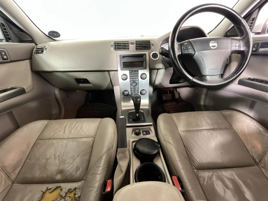 Used 2004 Volvo V50 2.4i Geartronic - WeBuyCars Riverhorse Used 2004 Volvo V50 2.4i Geartronic - WeBuyCars Riverhorse