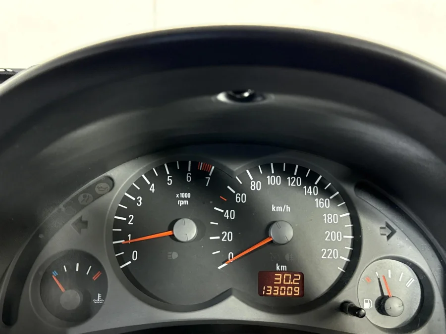 Used 2003 Opel Corsa 1.4 Comfort - WeBuyCars Midstream