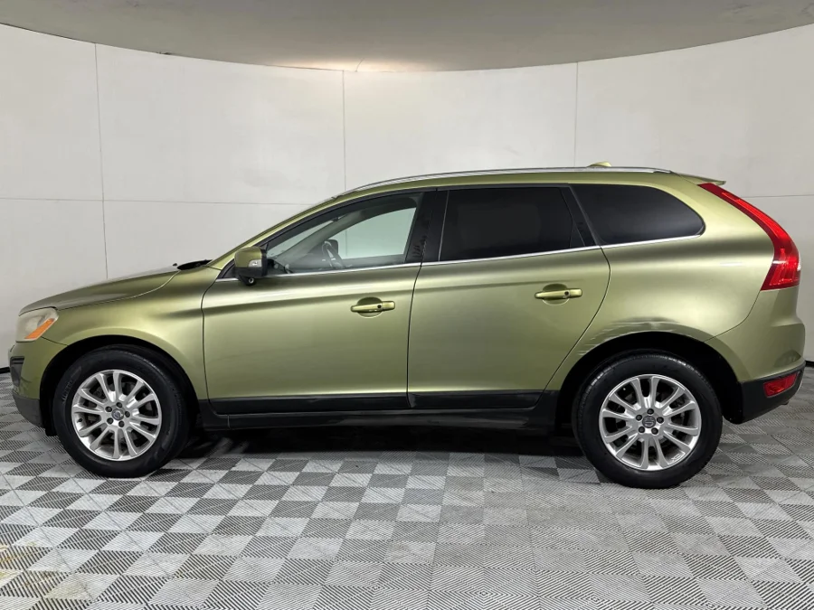 Used 2009 Volvo XC60 3.0T - WeBuyCars Midstream