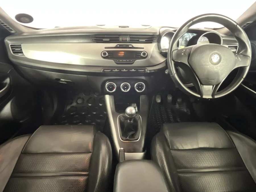 Used 2011 Alfa Romeo Giulietta 1.4TBi Progression - WeBuyCars Richmond