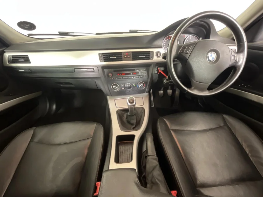 Used 2011 BMW 3 Series 320i Innovations - WeBuyCars Riverhorse Used 2011 BMW 3 Series 320i Innovations - WeBuyCars Riverhorse