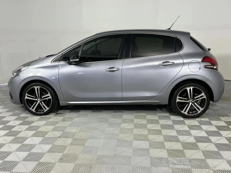 Used 2019 Peugeot 208 1.2T GT Line auto - WeBuyCars Silverlakes