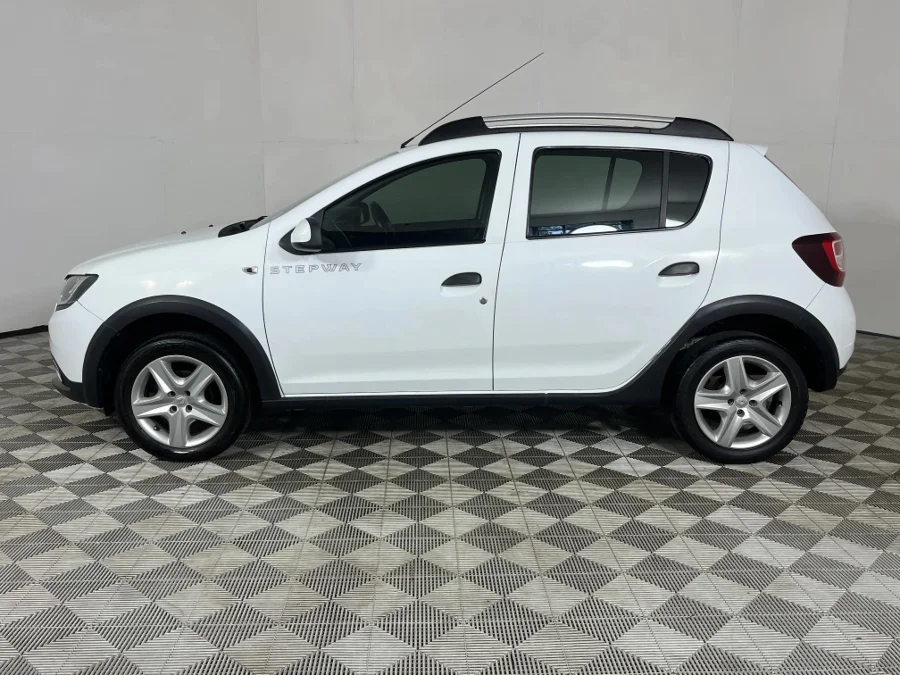 Used 2015 Renault Sandero Stepway 66kW turbo - WeBuyCars George