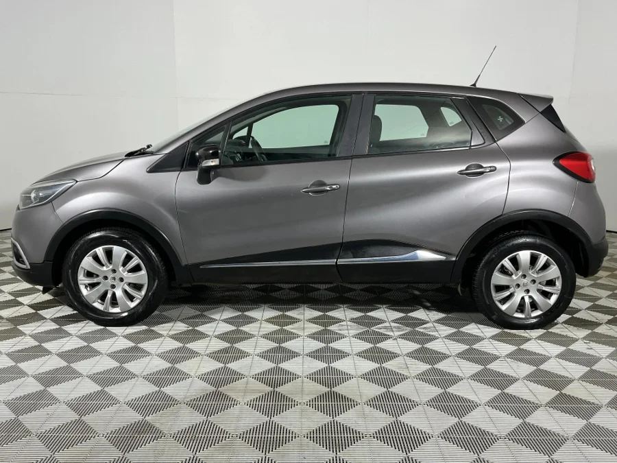 Used 2017 Renault Captur 66kW turbo Expression - WeBuyCars The Dome