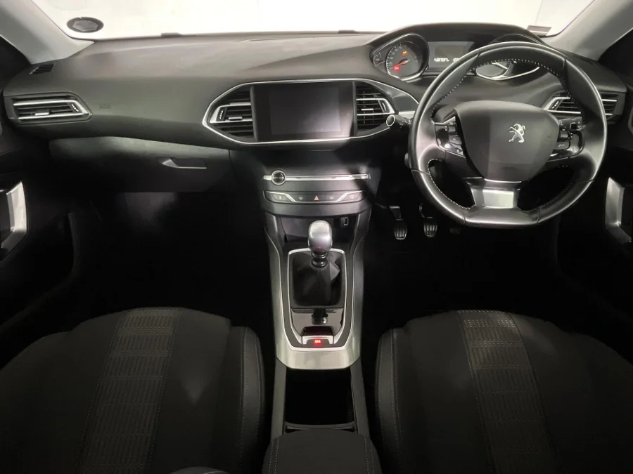 Used 2019 Peugeot 308 1.2T Allure - WeBuyCars Silverlakes
