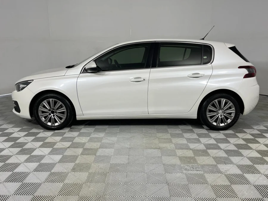 Used 2019 Peugeot 308 1.2T Allure - WeBuyCars Silverlakes