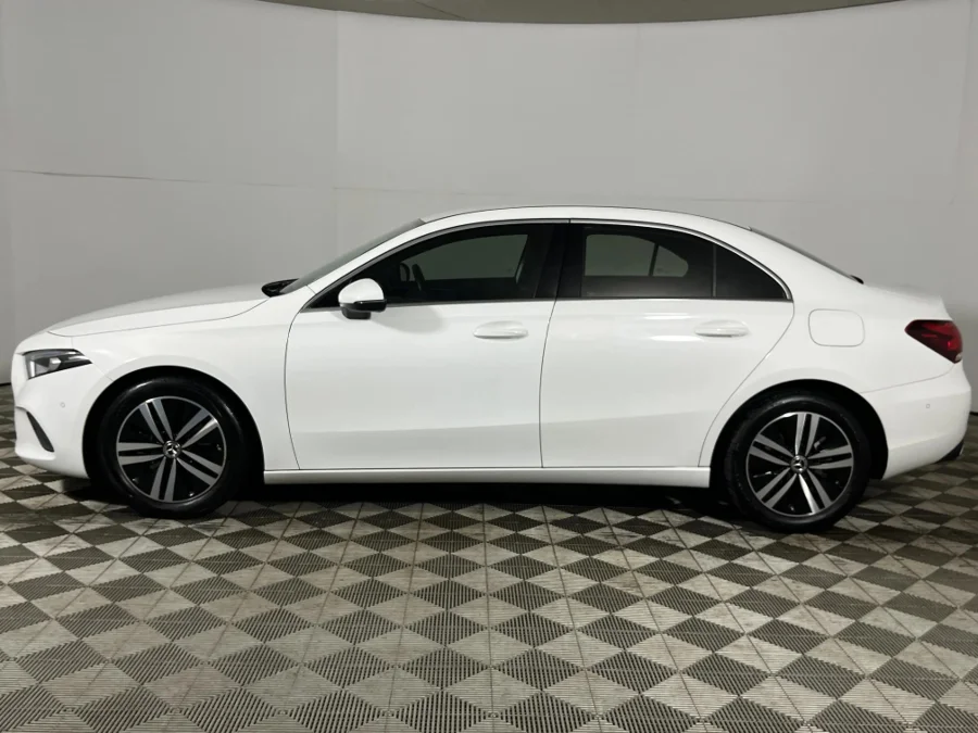 Used 2019 Mercedes-Benz A-Class A200 sedan AMG Line - WeBuyCars Germiston