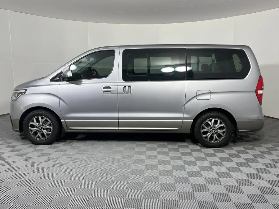 Used 2019 Hyundai H-1 2.5VGTi bus Elite 9-seater - WeBuyCars Montana