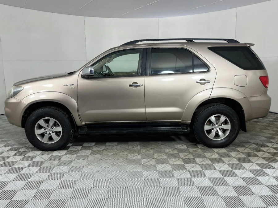 Used 2008 Toyota Fortuner V6 4.0 4x4 - WeBuyCars Polokwane