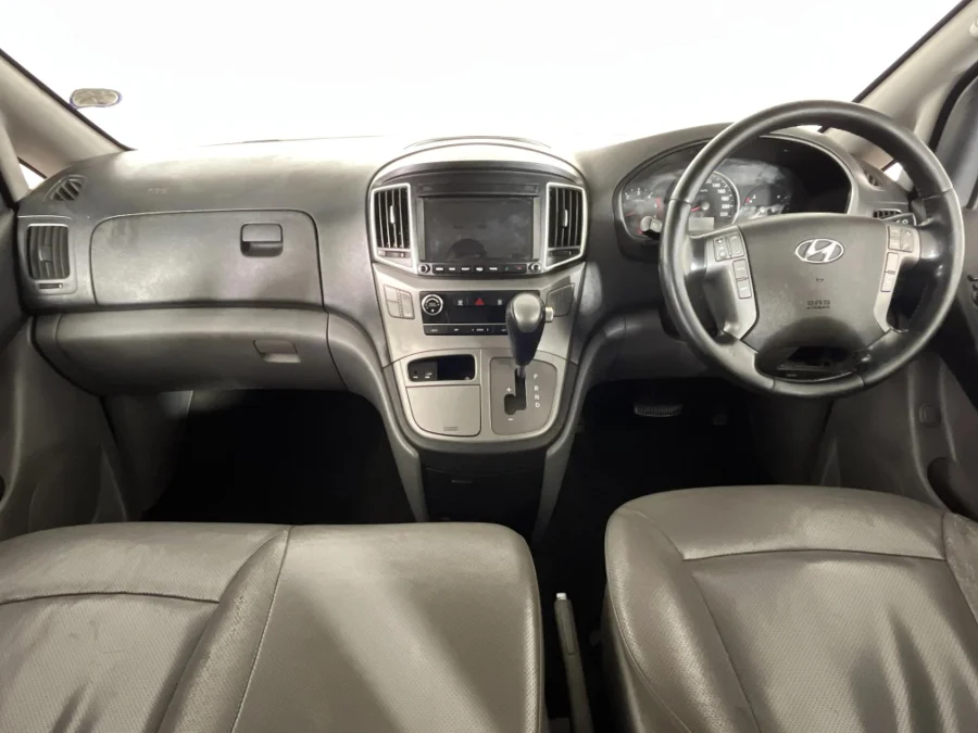 Used 2020 Hyundai H-1 2.5VGTi bus Elite 9-seater - WeBuyCars The Dome