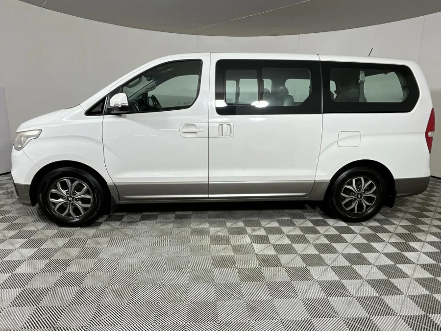 Used 2020 Hyundai H-1 2.5VGTi bus Elite 9-seater - WeBuyCars The Dome