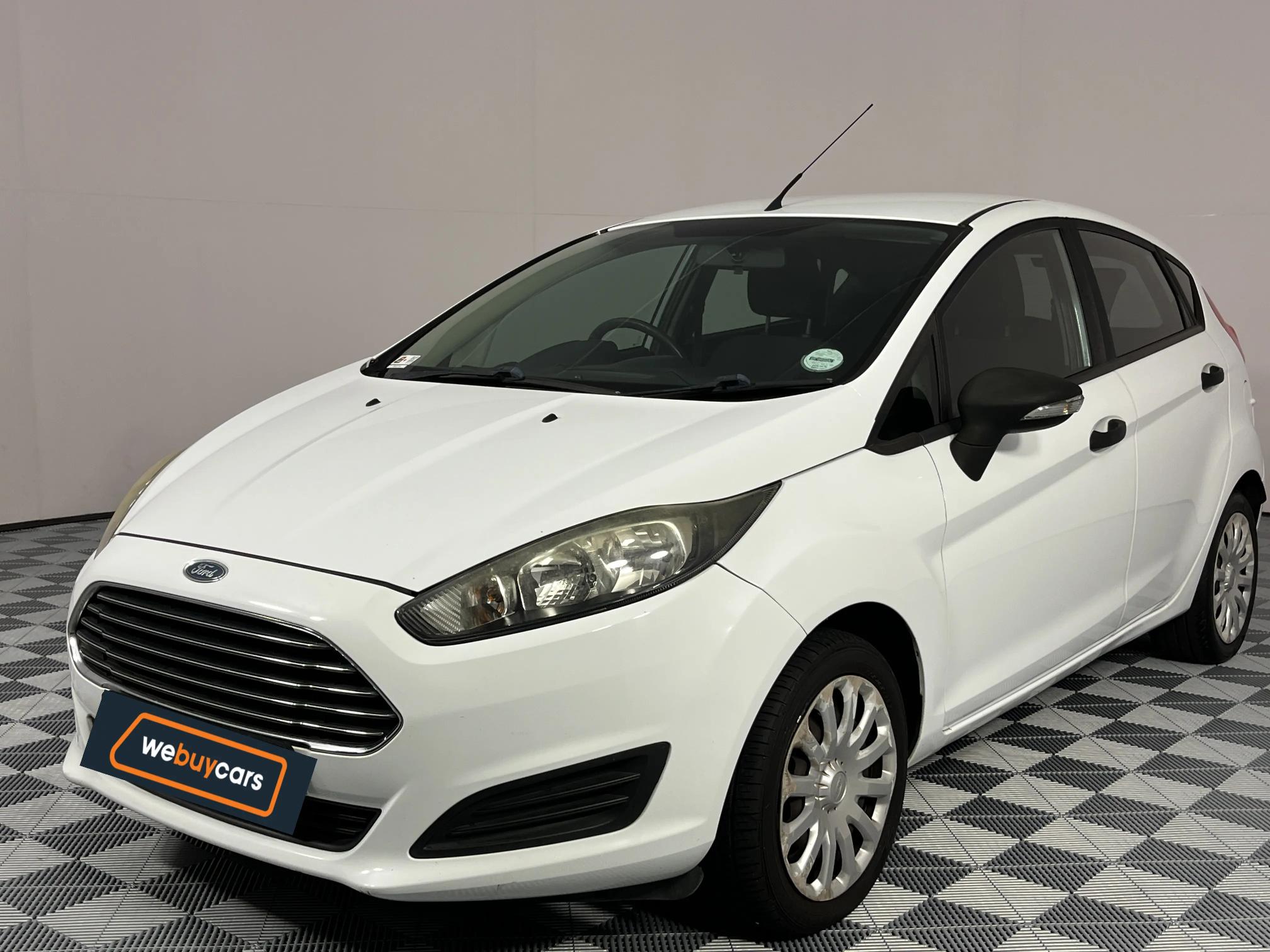 Used 2015 Ford Fiesta 5-door 1.0T Titanium auto